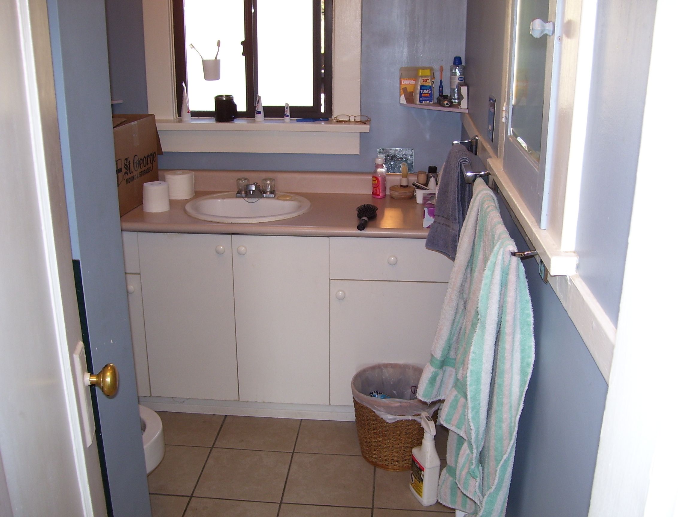 bathroom_1764971467_4638.jpg